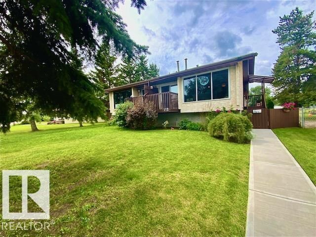 Property Photo:  112 Centennial Drive  AB T9A 2J5 