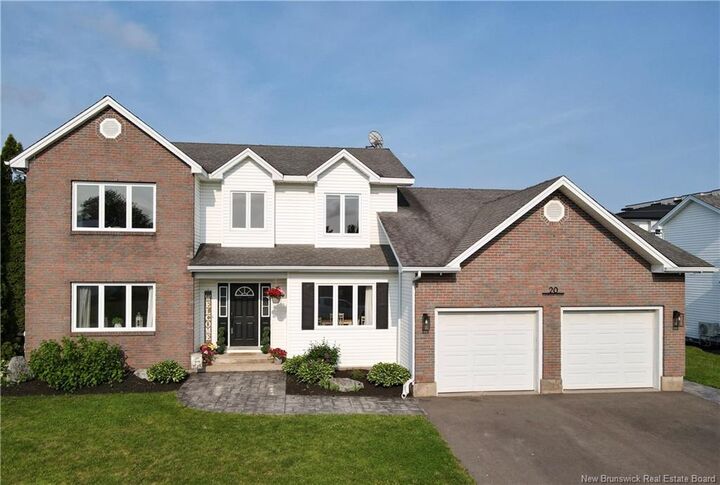 20 Vanessa Court — photo 1