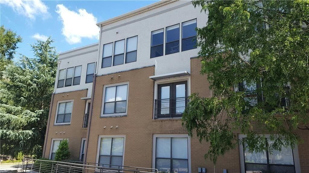 Property Photo:  821 Ralph McGill Boulevard NE 3413  GA 30306 