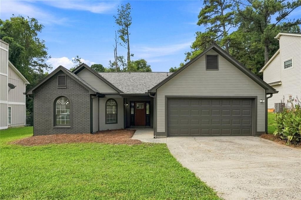 Property Photo:  4483 Yorkdale Drive  GA 30035 