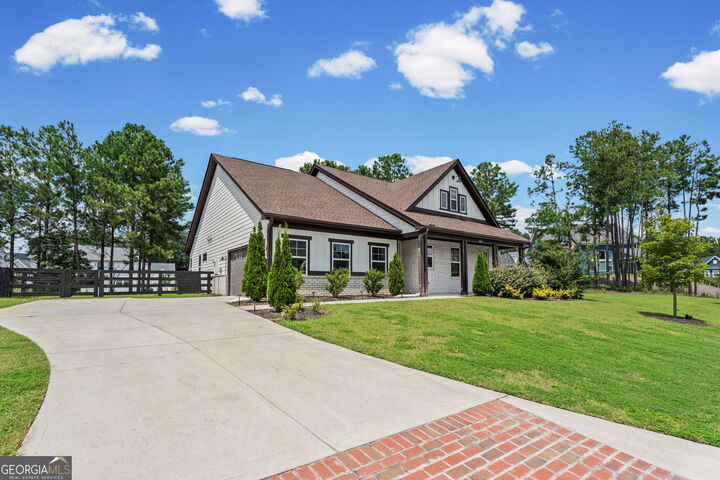 Property Photo: 8030 Stiner Grove GA 30107