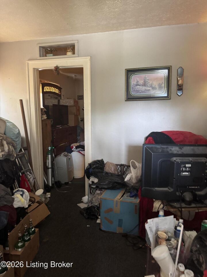 Property Photo:  2517-2519 Montgomery St  KY 40212 