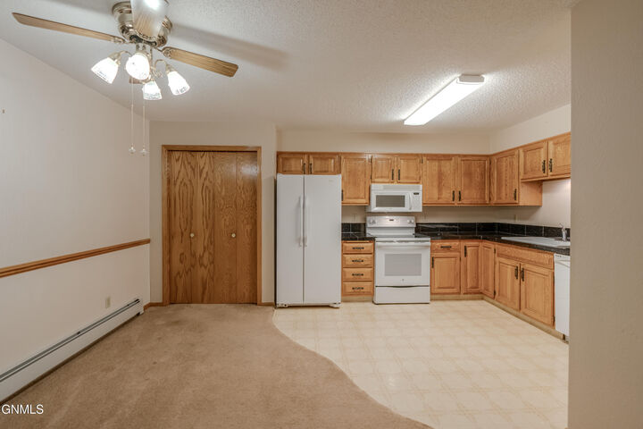 Property Photo: 2033 Washington Street 6 ND 58501