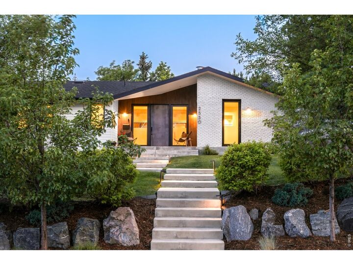 Property Photo: 2550 Balsam Dr CO 80304