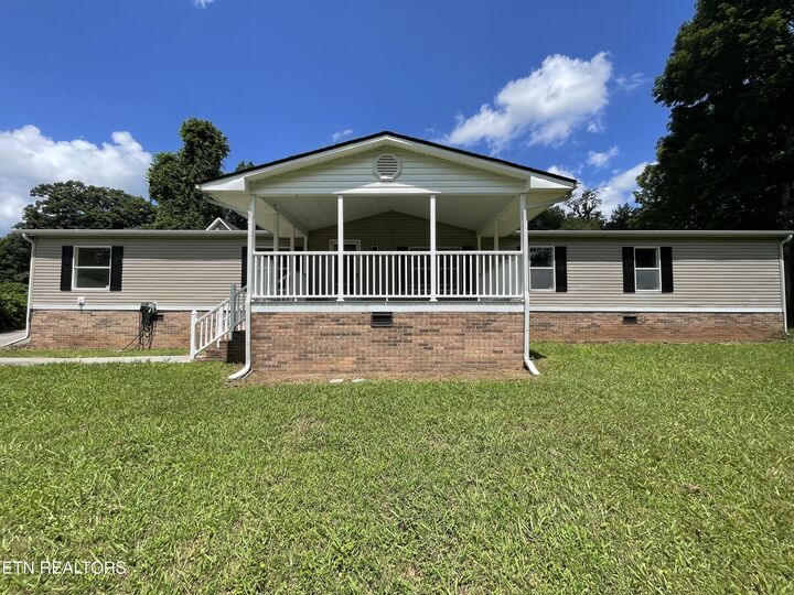 Property Photo:  258 Old Tacora Hills Rd  TN 37716 