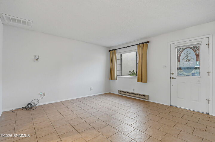 Property Photo:  1636 Capitan Avenue  NM 88001 
