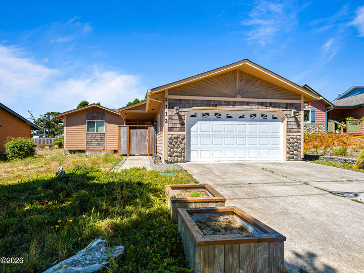 Property Photo:  2112 NW Mokmak Lake Drive  OR 97394 