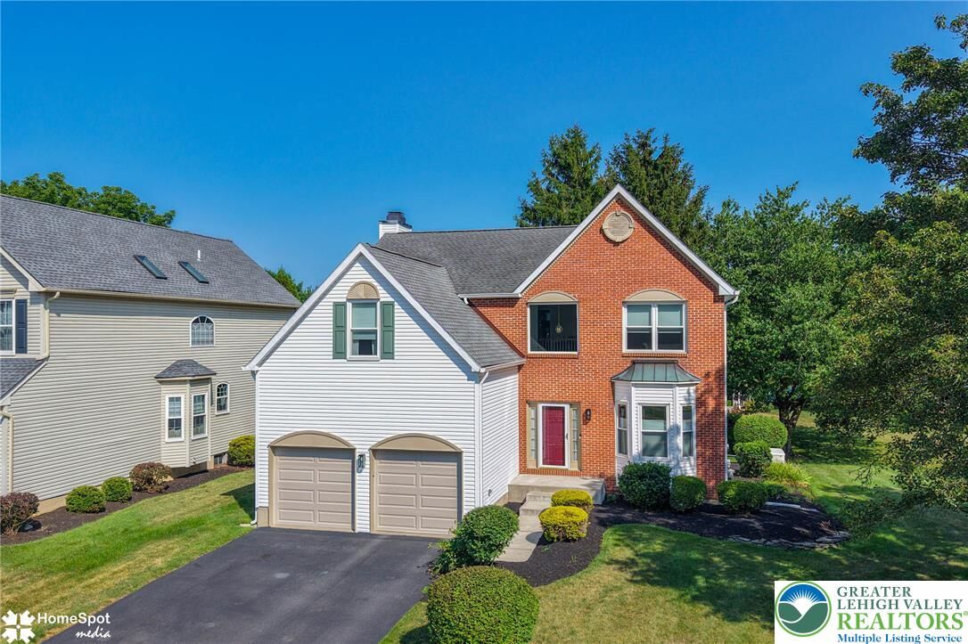 Property Photo:  369 Lenape Trail  PA 18104 