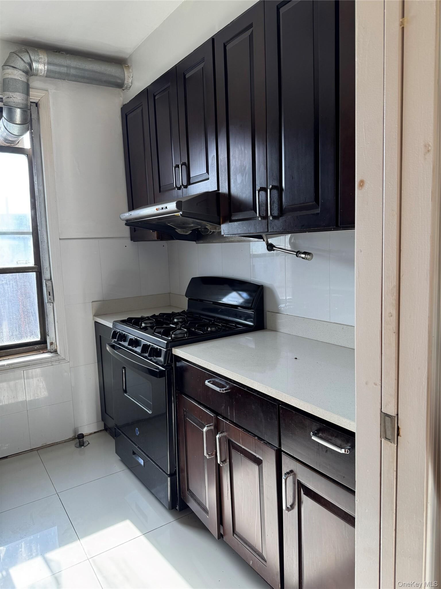 Property Photo: 2925 Matthews Avenue 6H NY 10467