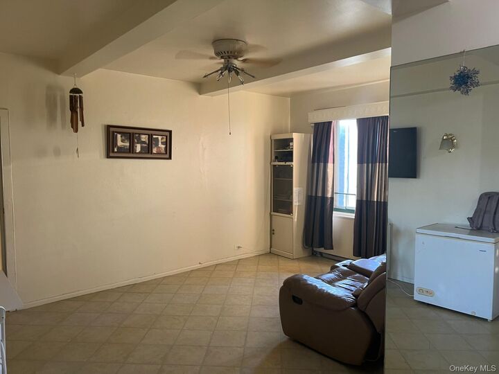 Property Photo: 14 Metropolitan Oval 5G NY 10462