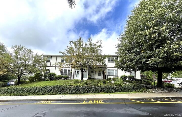Property Photo:  660 E Crooked Hill Road 660  NY 10965 