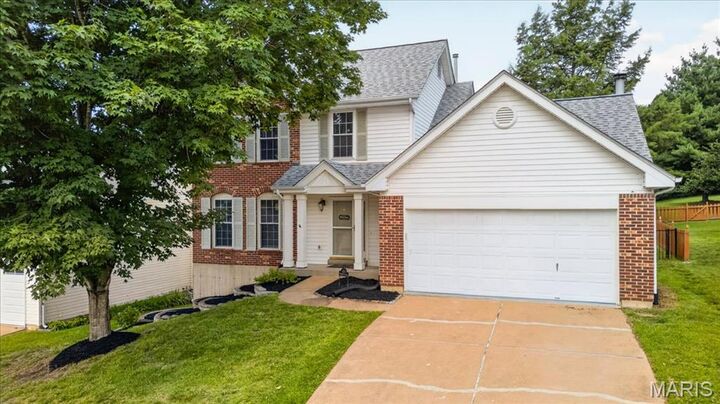 Property Photo: 654 Summer Top Circle MO 63026