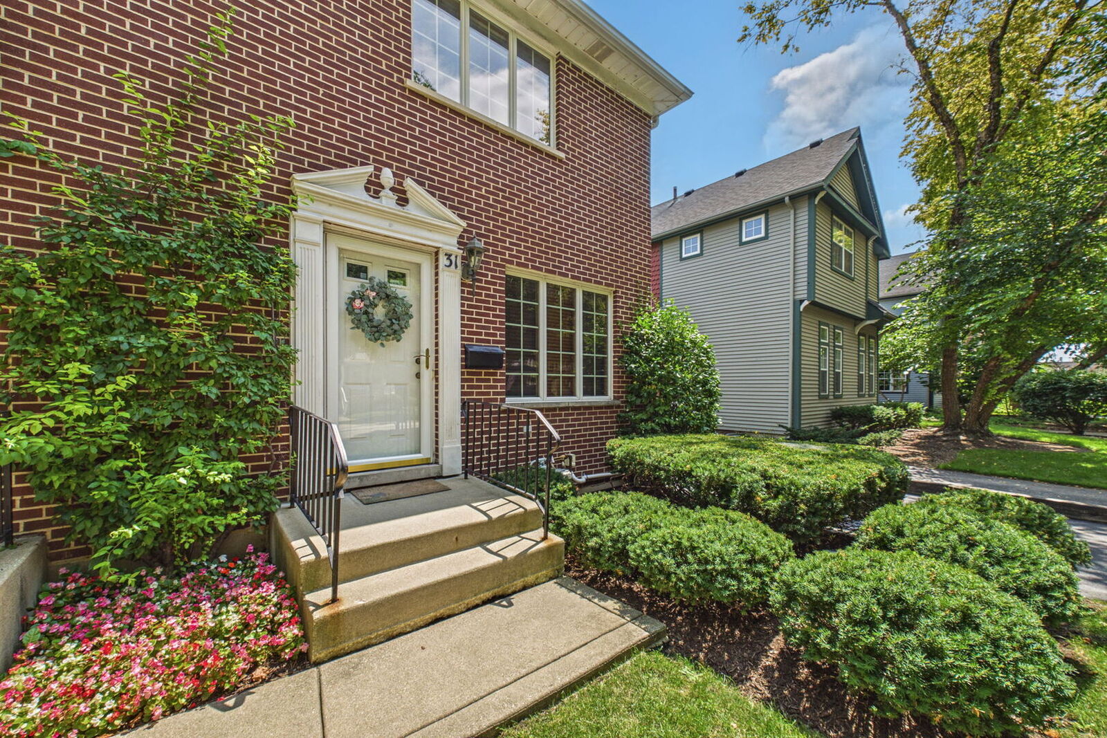 Property Photo:  31 N Madison Avenue  IL 60525 