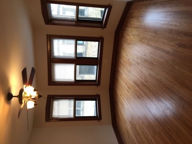 Property Photo: 4056 N Sheridan Road 2W IL 60613