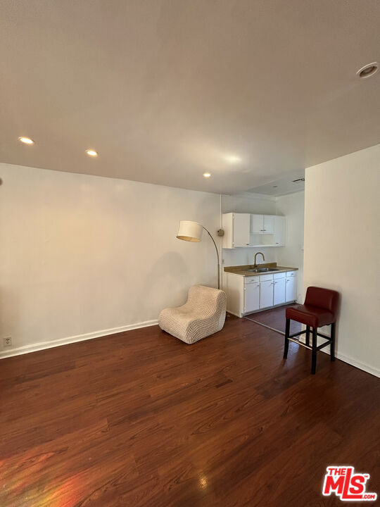 Property Photo:  101 Dudley Avenue A  CA 90291 