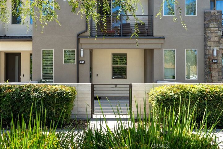 Property Photo: 19547 Cardigan CA 91324