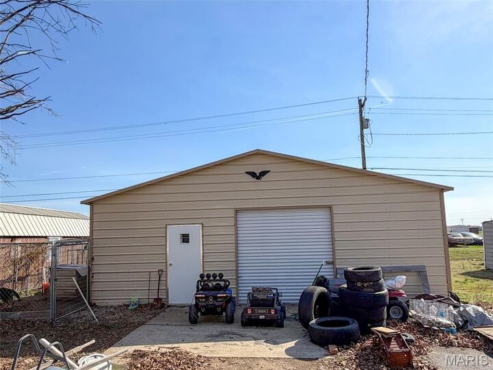 Property Photo:  1028 W Old Highway C  MO 63730 