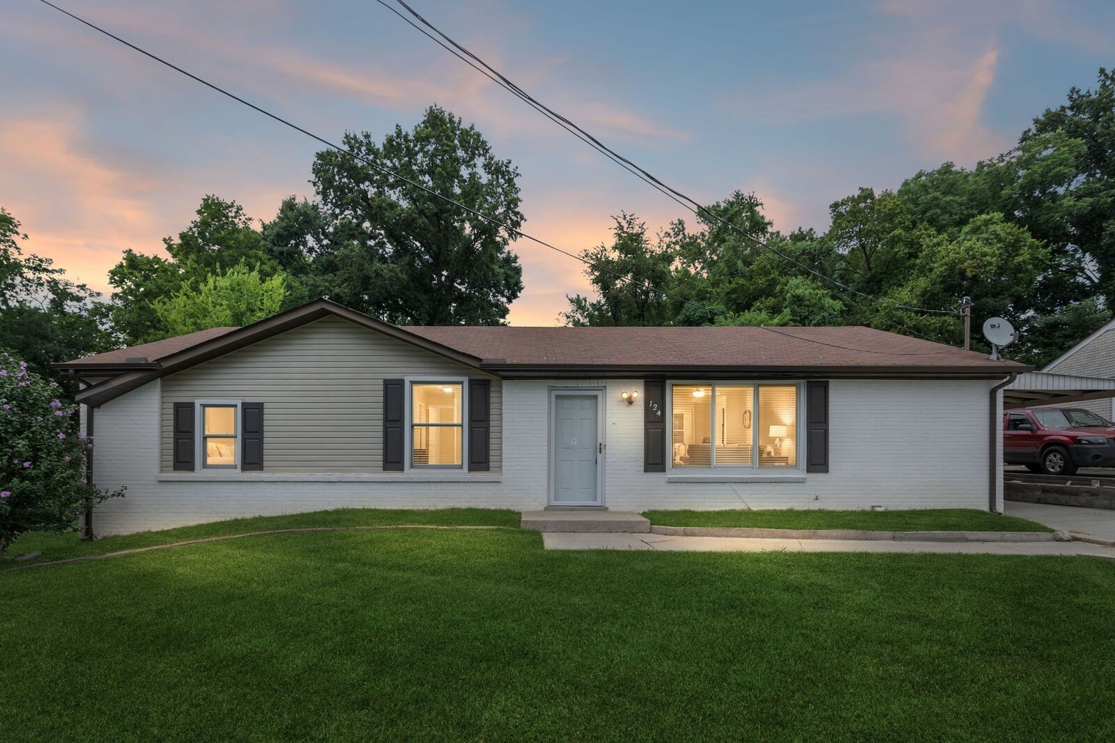 Property Photo: 124 Denise Dr TN 37013