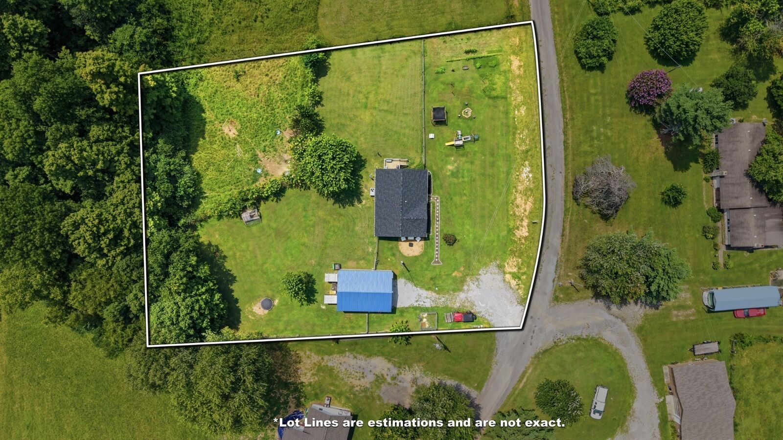 Property Photo:  133 Cleveland Rd  TN 37183 