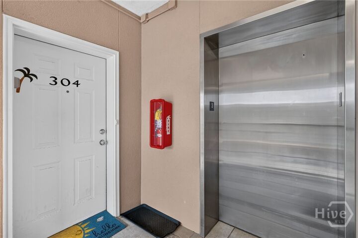 Property Photo: 3 15th Street 304 GA 31328