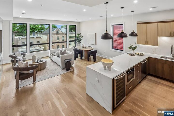 Property Photo:  78 Zabriskie Street 3  NJ 07307 
