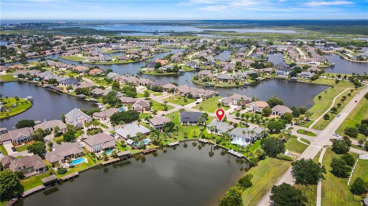 Property Photo: 1007 Mariners Cove Boulevard LA 70458