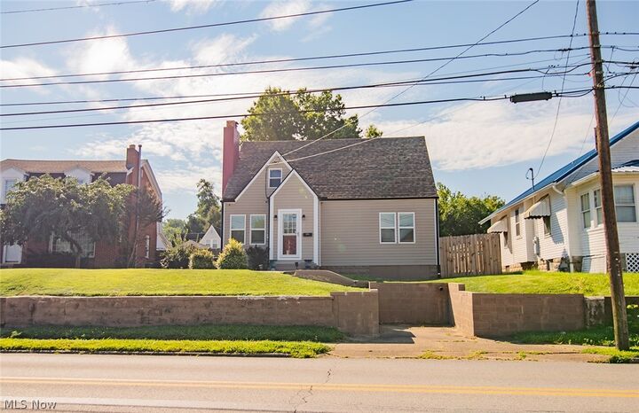 Property Photo:  2710 Emerson Avenue  WV 26104 