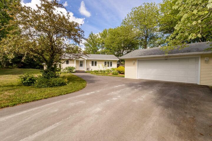 Property Photo:  504 Lake Drive  NS B0P 1G0 