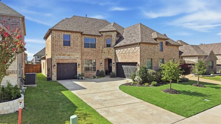 Property Photo:  617 Nakoma Drive  TX 75087 