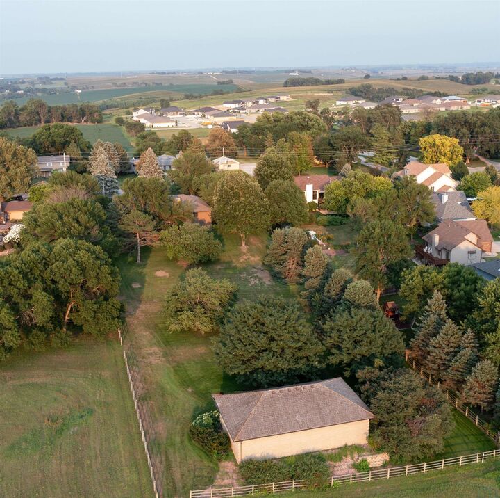 Property Photo:  4401 Old Lakeport Road  IA 51106 