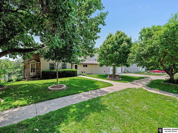 Property Photo:  1101 Main Street  NE 68048 