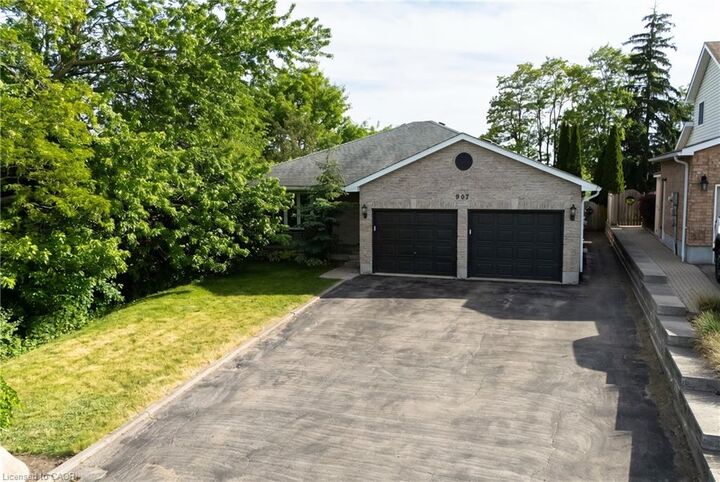 Property Photo: 907 Doon Village Road ON N2P 1A1
