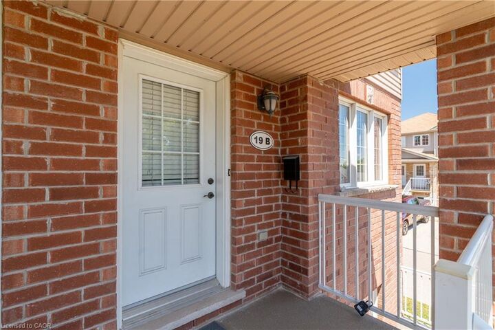 Property Photo: 50 Howe Drive 19B ON N2E 0A2