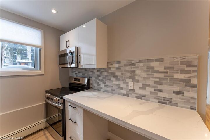 Property Photo:  410 Hazel Street 101  ON N2L 3P8 