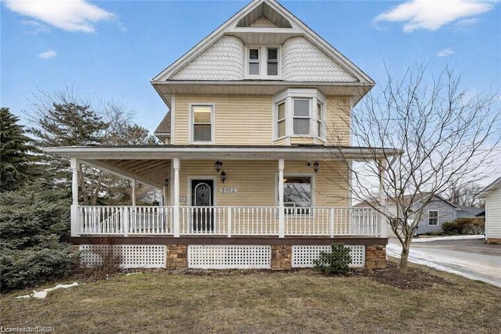 3952 Victoria Avenue — photo 1