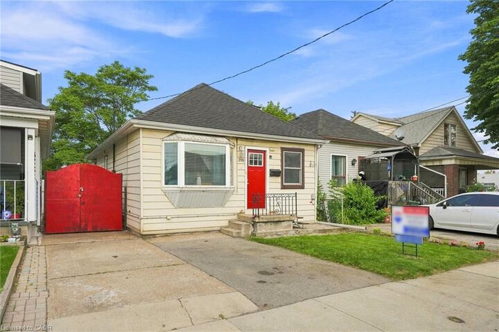 Property Photo: 395 Avondale Street ON L8L 7C8
