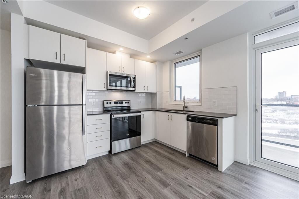 Property Photo: 108 Garment Street S 811 ON N2G 0E2