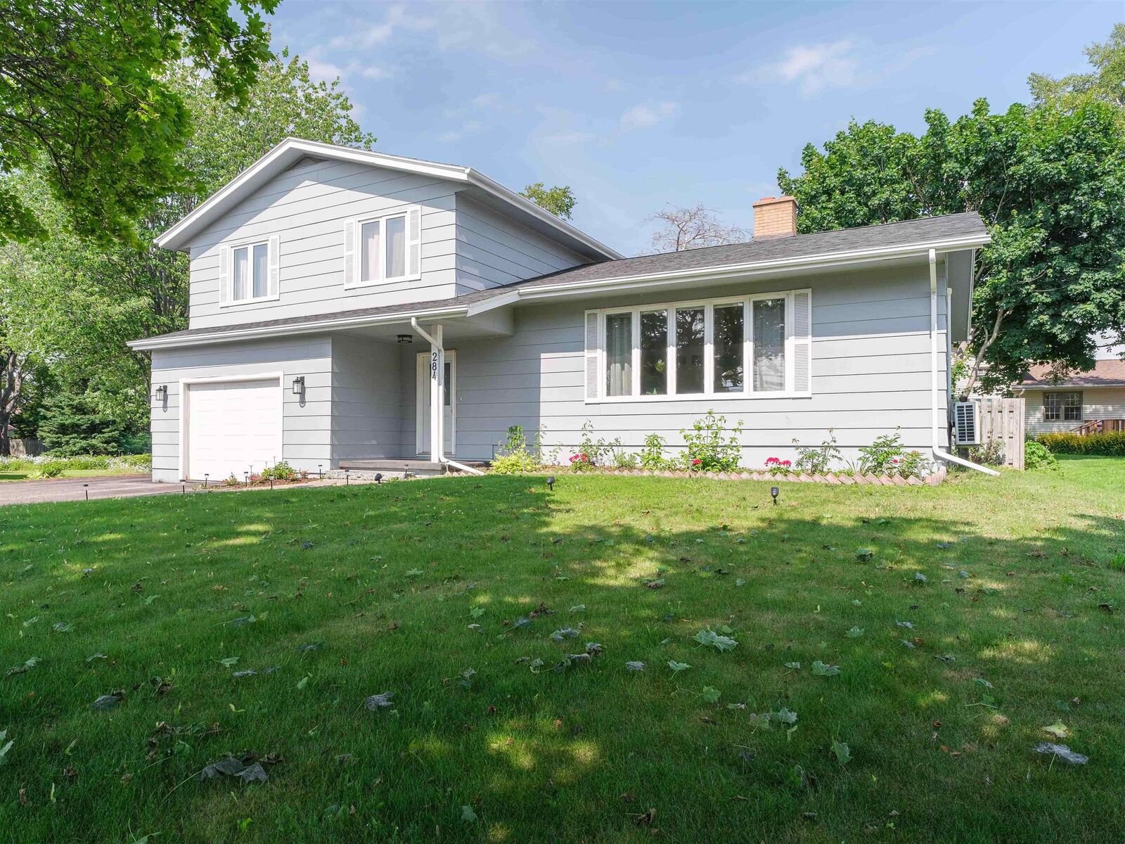 Property Photo: 284 North River Road PE C1A 3L8