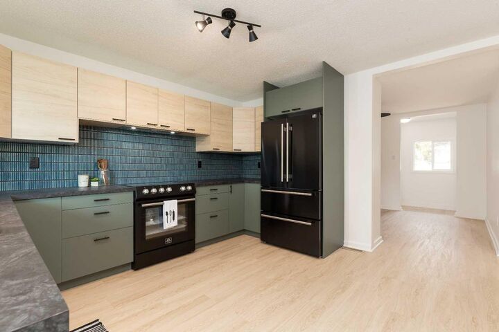 Property Photo: 1803 5A Avenue N AB T1H 0R2