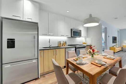 Property Photo: 510 Edmonton Trail NE 203 AB T2E 3H1
