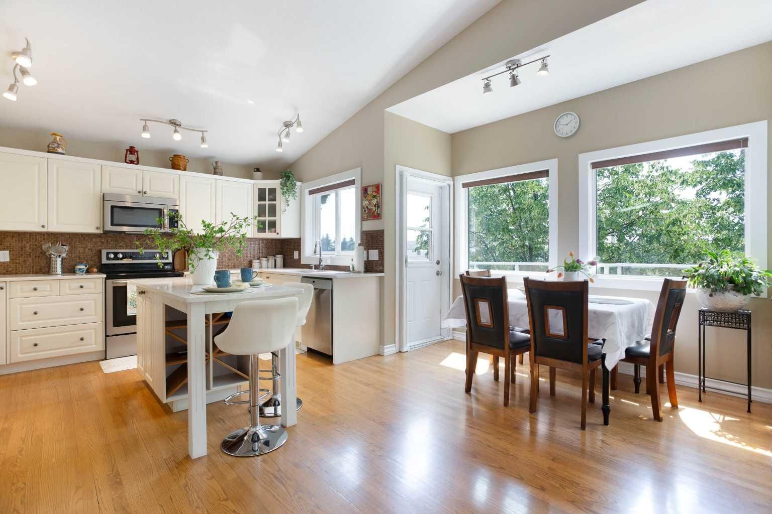 Property Photo: 128 Waterstone Place SE AB T4B 2G1