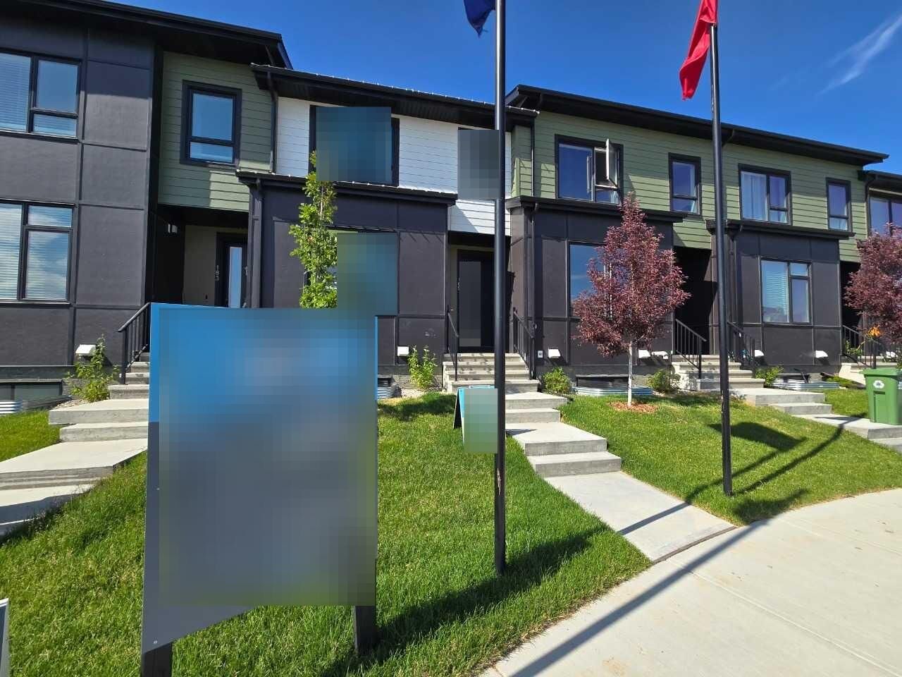 Property Photo:  225 Vantage Drive  AB T4C 3G5 