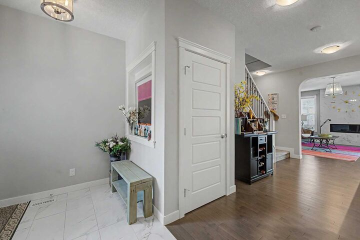 Property Photo: 605 Nolan Hill Boulevard NW AB T3R 0V6