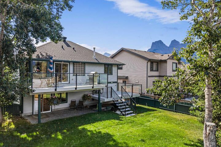 Property Photo: 522 Grotto Road AB T1W 1J2