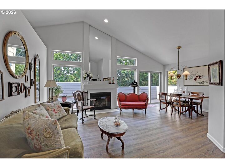 Property Photo: 32565 SW Juliette Dr OR 97070