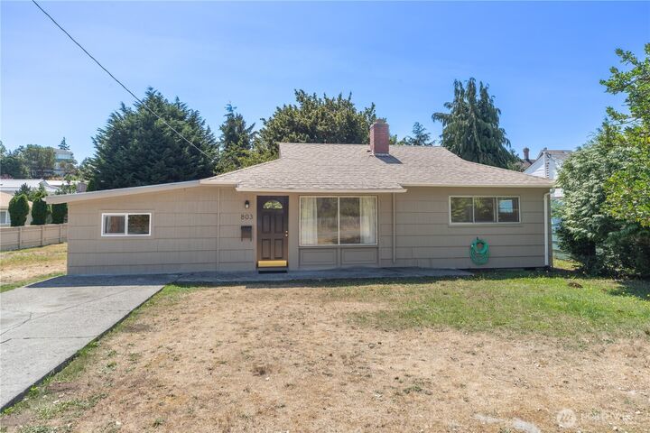 Property Photo: 803 T Street WA 98368