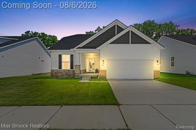 Property Photo:  85 Coppice Way  MI 48386 