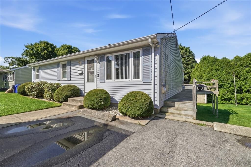 Property Photo:  65 Thelma Avenue  RI 02904 