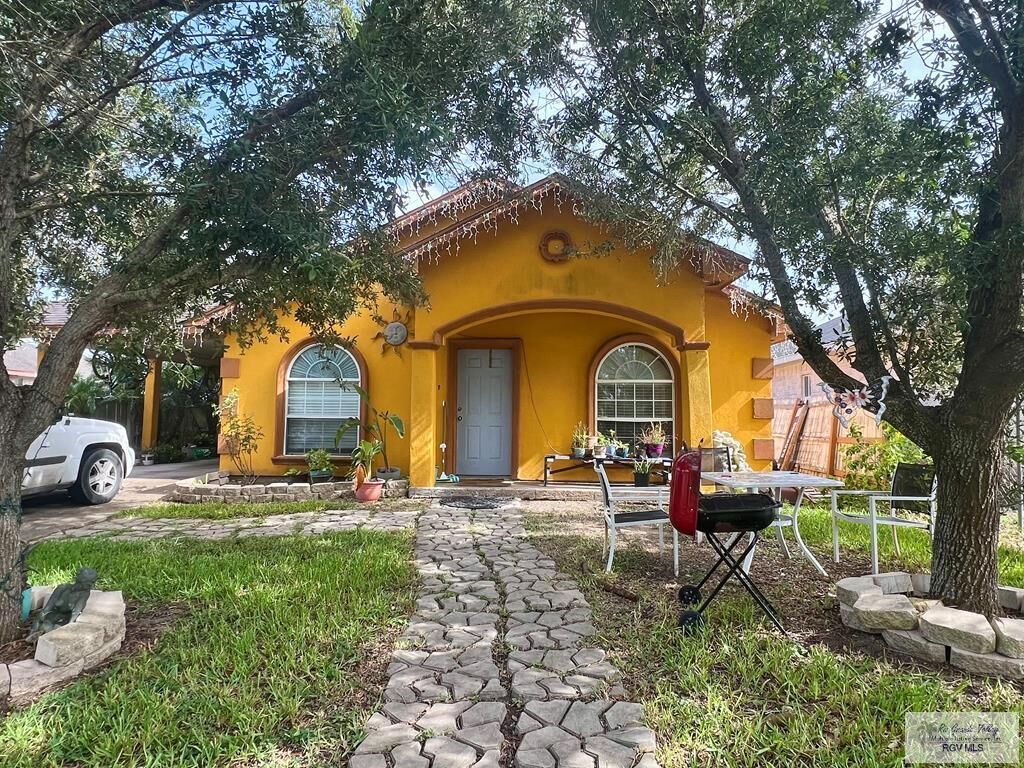 Property Photo:  6702 Los Lobos Dr.  TX 78521 