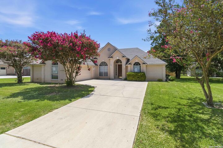 Property Photo:  8408 Traciney Blvd  TX 78255 